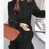 Vestido coreano chic, elegante y suave de cuello redondo, con pliegues irregulares en la cintura, entallado, de longitud media, por encima de la rodilla para mujer, 2026