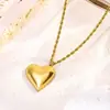 Aretes con Forma de Corazón con Cadena Trenzada Collar de Acero de Titanio para Mujer, Estilo Francés Estilo Ins Lindo y Dulce Colgante de Corazón, Aretes Frescos y Sencillos
