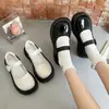 Sapatos Mary Jane brancos estilo francês com plataforma para mulheres, nova coleção 2026, verão e outono, bico redondo, versáteis, retrô e que aumentam a altura