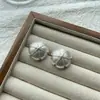 Collar Nuevo Sencillo de Tamaño con Puntada de Perla Pendientes de Media Flor Pendientes de Flor Completa Plata Brillante Plata Cepillada Traje de Lujo Ligero