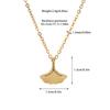 Collar francés sencillo y versátil de hoja de ginkgo con acero de titanio para mujer, diseño de nicho, cadena de clavícula popular de verano, oro de 18 quilates.