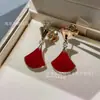 Pendientes Baojia de Lujo Ligero con Forma de Falda para Mujer, Madreperla Blanca Chapada en Oro Rosa de 18 Quilates, Pendientes de Alta Gama con Incrustaciones de Diamantes de Alta Calidad