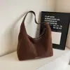 Bolso de Felpa de Lana de Cordero para Mujer 2026 Invierno Nuevo Estilo Moda Casual para Viajar Bolso de Hombro Único Bolso Tote de Gran Capacidad