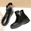 Botas de Nieve Cálidas Antideslizantes, Botas de Cuero para Personas de Mediana Edad, Zapatos de Algodón para Madres, Botas de Invierno de Cuero Suave con Terciopelo de Algodón para Mujer, Zapatos Planos de Suela Blanda