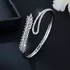 Pulsera de Mujer de Moda Coreana Exquisita con Incrustaciones de Zirconia, Pulsera de Hoja de Lujo Ligero Simple, Venta al por Mayor