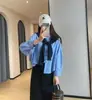 Conjunto de duas peças para mulheres: xale de tricô removível atmosférico e camisa de gola redonda com listras verticais, novo modelo outono 2026 H082811