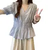 Estilo Coreano 2026 Verão Novo Cintura Marcada com Pregas Cor Sólida Estilo Doce Suave Gola V Slim Manga Curta Camisa Top para Mulheres