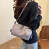 Bolso de pana para mujer estilo nuevo 2025, Bolso dumpling moderno y versátil, Bolso de suegra de alta calidad, Bolso bandolera casual retro