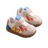 Zapatos Retro para Bebé y Niño Pequeño con Bloques de Color, Transpirables de Malla, Suela Suave Antideslizante para Bebé, Nuevo Modelo Primavera 2026