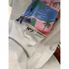 [Recomendação Principal] Nova Coleção Primavera/Verão 26 Yuran: Camiseta de Manga Curta com Ilustração da Praia de Barcelona em Algodão de Cânhamo