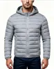 Chaqueta de algodón con capucha cálida para hombre, otoño e invierno, venta al por mayor transfronteriza, corte holgado, cortavientos, deportiva casual, abrigo de algodón acanalado