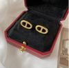 Aretes de acero de titanio aretes de alta gama nicho temperamento Perla aretes de borla de flor encantadores joyería versátil para mujer venta al por mayor