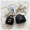 Elegante Popular Portátil Bolsa Pequeña Mujer 2024 Nueva Llegada Moda Combinable Cadena Bolso Cruzado Mini Bolso Caja Bolso Pequeño