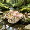 Tamancos infantis de verão da moda com estampa de capivara de desenho animado, sola macia de EVA, antiderrapantes, para uso interno e externo, adequados para meninos e meninas
