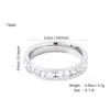 Anillo de Mujer de Alta Gama Cuadrado con Diamantes Estilo Europeo y Americano Elegante y de Moda Acero Inoxidable Lujo Ligero Clásico Versátil Venta al por Mayor