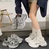 Zapatillas de malla para mujer estilo dad, nuevo modelo verano 2026, transpirables, retro, de suela gruesa, que aumentan la altura, de nicho, versátiles, deportivas casuales