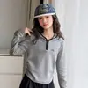 Conjunto de Sudadera con Capucha y Pantalones de Pierna Ancha para Niñas, Nuevo Estilo Otoño 2026, Versión Coreana Casual de Dos Piezas para Niños Mayores, Moderno