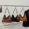 Bolso Tote de Gran Capacidad Retro con Remaches para Mujer 2025 Nuevo Color Puro Terciopelo de Ciervo Moda para Viajar de un Hombro Cruzado de Mano