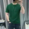 2026 Nueva Camiseta de Punto de Seda Helada de Manga Corta con Cuello Redondo, Color Sólido Simple, Raya Vertical, Top Casual Ajustado para Hombre