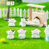 Micro-Paisaje Creativo Linda y Dulce Figurita de Vaca Pequeña Decoración de Jardinería DIY Adorno Mini para Coche Escritorio