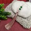 Yixiangfei 10cm borla con borlas y cuentas marcapáginas ropa infantil sombrero colgante manualidades cheongsam adornos para hombros de nube