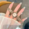 Relógio Feminino Clássico Retrô Estilo Coreano Simples Casual Moderno Pequeno Personalizado Relógio de Estudante Pulseira de Malha Quadrada
