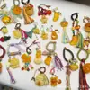 Cera de Abeja de Segunda Generación Varios Estilos Oso Bolsa de Queso Colgante Llavero DIY Exquisito Adorno de Joyería