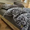 Suave y pegajoso, buena calidad, cáñamo original, estilo de botón retro, juego de cuatro piezas, juego de tres piezas para dormitorio de estudiante, sábana, sábana ajustable, venta al por mayor de ropa de cama