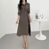 Vestido camisa de botões único com design irregular chique coreano de outono, luxo leve francês, estiloso