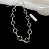 Set de Collar y Pulsera con Gancho para Oreja de Borla Calada Floral Europeo y Americano Moda Versátil Cadena para Clavícula Joyería de Diseño Nicho