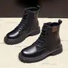 Botas Martin Cálidas de Terciopelo Plus Estilo Nuevo Invierno 2026 para Mujer Punta Redonda con Cordones Suela Gruesa de Goma Tacón Grueso Botas de Cuero para Mujer Estilo Británico