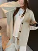Chaqueta Cardigan Gris Seleccionada Cuidadosamente para Mujer Otoño/Invierno Estilo Coreano Sensación Relajada Diseño Engrosado Botón Suéter de Punto Simple