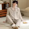 Pijama de Coral para Hombre Otoño/Invierno Manga Larga 2026 Nuevo Estampado de Leopardo Cálido de Isla Marina para Hombre Conjunto de Ropa para el Hogar Primavera/Otoño
