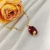 Cadena para Clavícula de Flor Fresca de Lujo Ligero Chapada en Oro Colgante de Aire Estilo Corte Vintage Collar con Incrustaciones de Imitación de Jade Hetian para Mujer