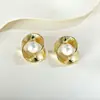 Brincos Moby de Seda Pérola Estilo Retro Luxo Leve com Agulhas de Prata, Brincos de Alto Padrão Estilo Francês com Design Dourado, Brincos Transfronteiriços