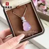 Pingente de Colar de Cabacinha de Jade Rosa Natural, Novo Estilo Chinês, Design Exclusivo de Nicho, Estilo Socialite de Alto Padrão, Sorte e Prosperidade, Cor Esmeralda