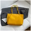Bolso Tote de Moda de Gama Alta con Superficie Suave para Viajes Diarios para Mujer 2026 Nuevo Estilo Relajado y Versátil Bolso de Hombro Casual de Gran Capacidad