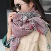 Bufanda de Tartán con Flecos y Patrón de Houndstooth para Otoño e Invierno 2026 para Mujer, Bufanda Versátil para el Cuello para Hombre, Chal de Imitación Cachemir, Mismo Estilo que Bingbing