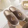 Chinelos de algodão com bordado de coelho de desenho animado para mulheres, chinelos de pelúcia grossa tipo nuvem com sola grossa para outono e inverno, proporcionando uma sensação quente e aconchegante em casa