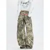 Venta al por mayor transfronterizaEstilo retro americano bordado de letras camuflaje jeans casuales de pierna recta ancha para hombres y mujeres