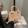 Bolsa Nueva de Mujer Verano 2024 Bolso de Mano Sencillo Bolso de Hombro Elegante Bolso Cruzado Casual para el Trabajo Bolso Popular de Este Año