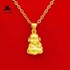 Pingente de Buda pequeno fosco banhado a ouro latão galvanizado imitação de ouro primeira joia mercado noturno fornecimento pingente feminino pingente