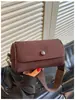 Bolsa Pequena Vintage de Axila para Mulheres 2026 Nova de Verão Couro Encerado Texturizado Bolsa Almofada com Corrente Moda de Nicho Bolsa Transversal