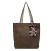 Bolso cruzado de ante nuevo de un solo hombro estilo otoño e invierno gran capacidad estilo perezoso moderno de moda bolso de viaje para mujer venta al por mayor personalizada