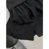 Yuran 26 Nuevo Modelo de Principios de Primavera, Vestido Negro Pequeño Abullonado de Doble Capa con Capa de Nailon Brillante de Micro-Crepé con Plisados
