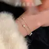 Pulseira Estrela Dupla Estilo Doce para Mulheres, Alto Valor Estético, Empilhável, Luxo Leve, Nicho, Exquisita, Versátil, Joias de Bola Redonda