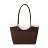 Versátil Bolso Pequeño Casual para Mujer 2025 Nuevo Estilo Bolso de Mano Tipo Cesta Bolso Tote Otoño e Invierno Moda Bolso Pequeño Cruzado Peludo