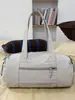 Bolsa de Ombro Simples Cor Lisa Design de Nicho Relaxante Bolsa Transversal Leve de Grande Capacidade para Casal Outono Inicial Nova