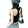 Top de tirantes ajustado de verano con escote cuadrado para mujer, con copas incorporadas, un diseño corto de moda y un estilo sin mangas que estiliza y es versátil para usar en capas