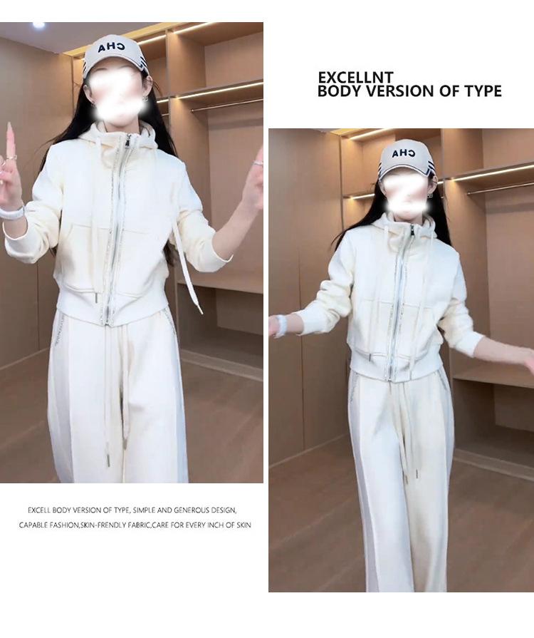 跨境淘货源分销2023秋冬季新款街头潮流减龄小个子爆款欧货网红款运动套装休闲运动气质休闲时尚流行新款秋装秋装女装时尚套装套装女装秋季套装女套装女女士运动服女装两件套套装卫衣套装休闲套装秋季套装女装时尚套装盐系休闲套装女装2023百搭设计感小众洋气欧货阿里国际站跨境采购Cross-border, shopping source, foreign trade, export, distribution 2023 fall, winter, new, street trend, explosive, European goods, network red, sportswear, leisure sports, temperament leisure, fashion popular, new autumn wear, autumn women's wear, fashion suit, women's wear, women's wear, women's wear, women's sportswear, women's two-piece, hoodie suit, casual suit, autumn suit, women's wear, Fashion suit salt department, casual suit women's dress, Ali International Station, cross-border procurement